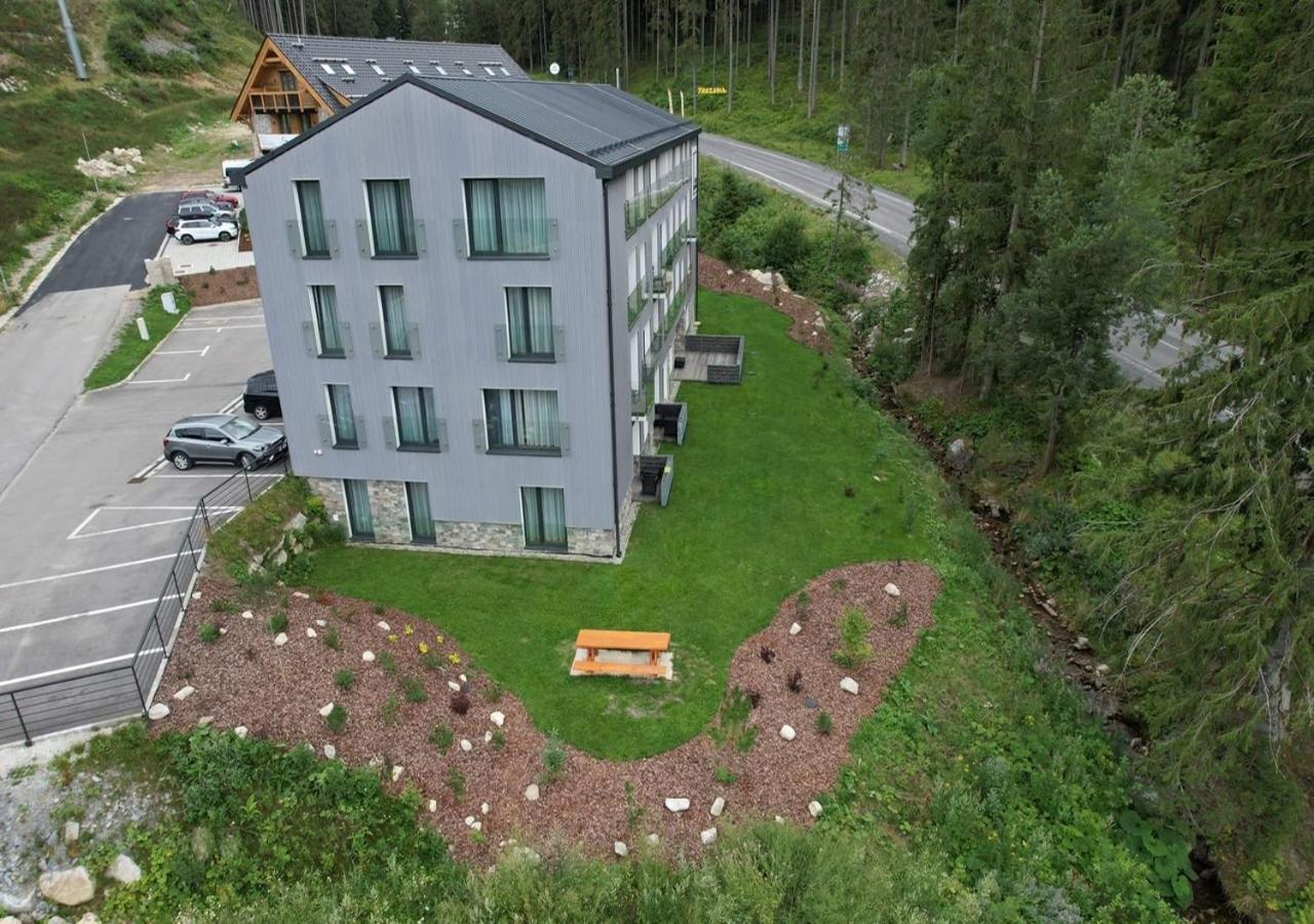 Apartmany Palenica & Ostredok - Galeria Apartments Jasna Lucky Demänovská Dolina Exterior foto